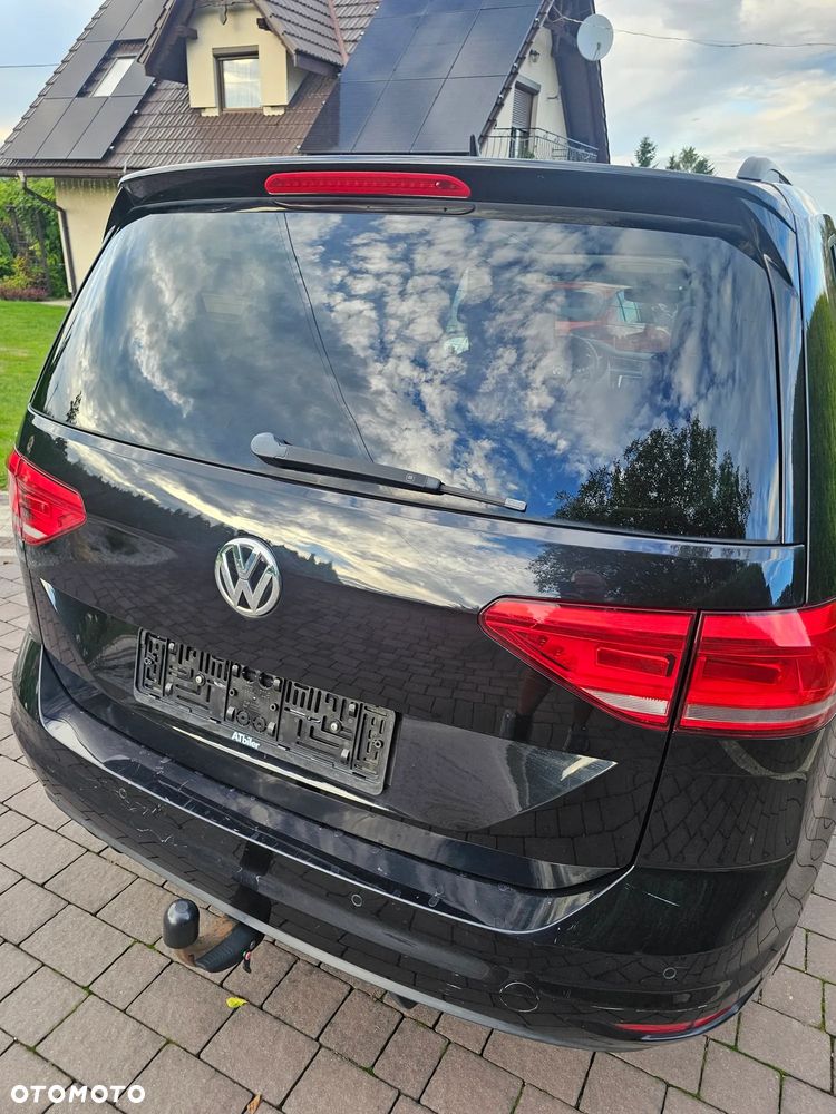 Volkswagen Touran 2.0 TDI SCR DSG Highline - 23