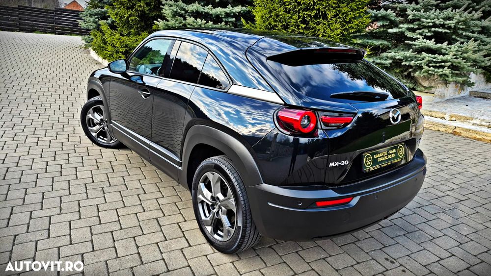 Mazda MX-30 e-SKYACTIV EXCLUSIVE-LINE - 28