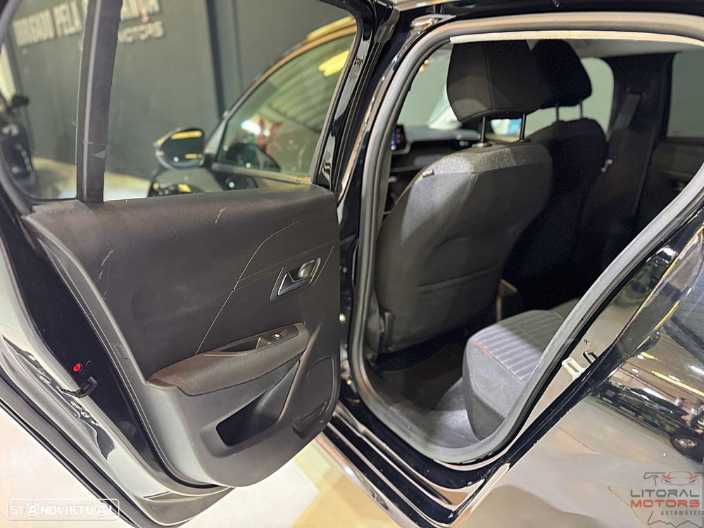 Peugeot 208 1.2 PureTech SE Style - 15