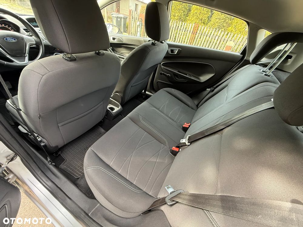 Ford Fiesta 1.25 Celebration - 11