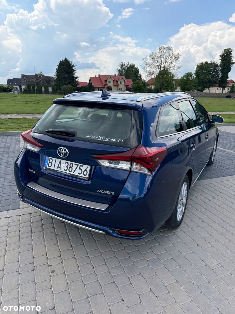 Toyota Auris - 5