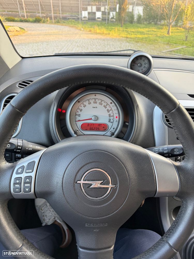 Opel Agila 1.0 Essentia - 6