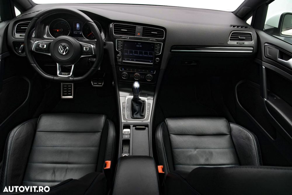 Volkswagen Golf - 7