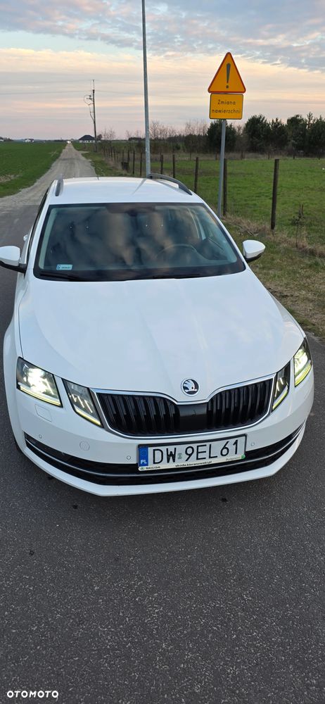 Skoda Octavia 1.6 TDI SCR Style DSG - 3