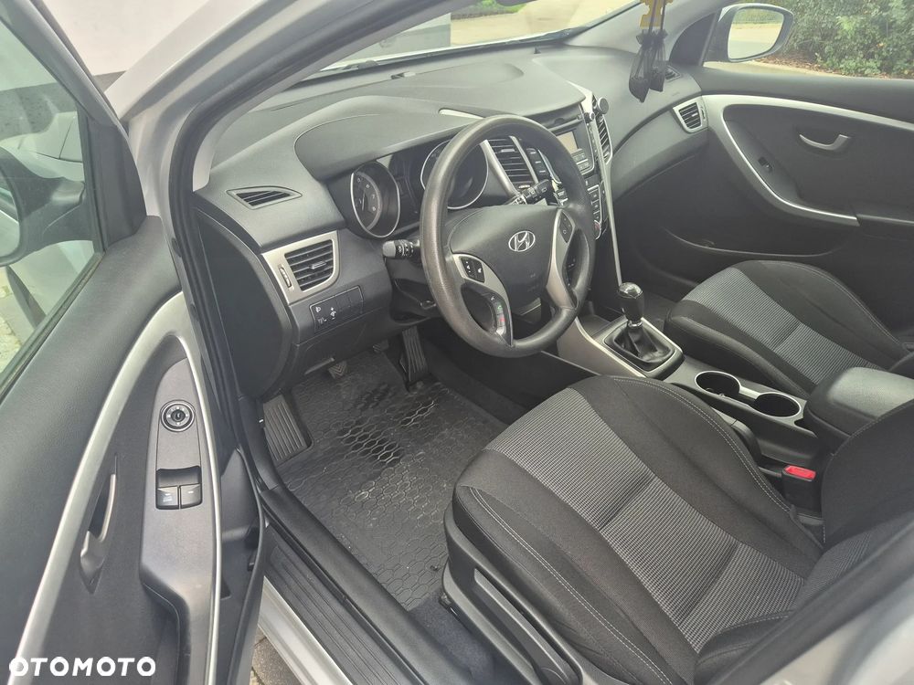 Hyundai i30 1.6 Premium - 5