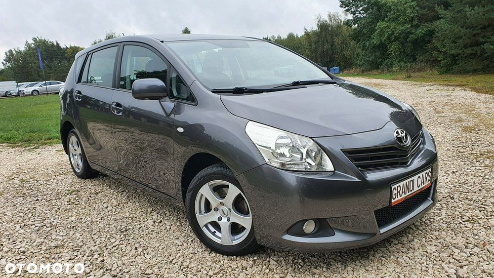 Toyota Verso - 4