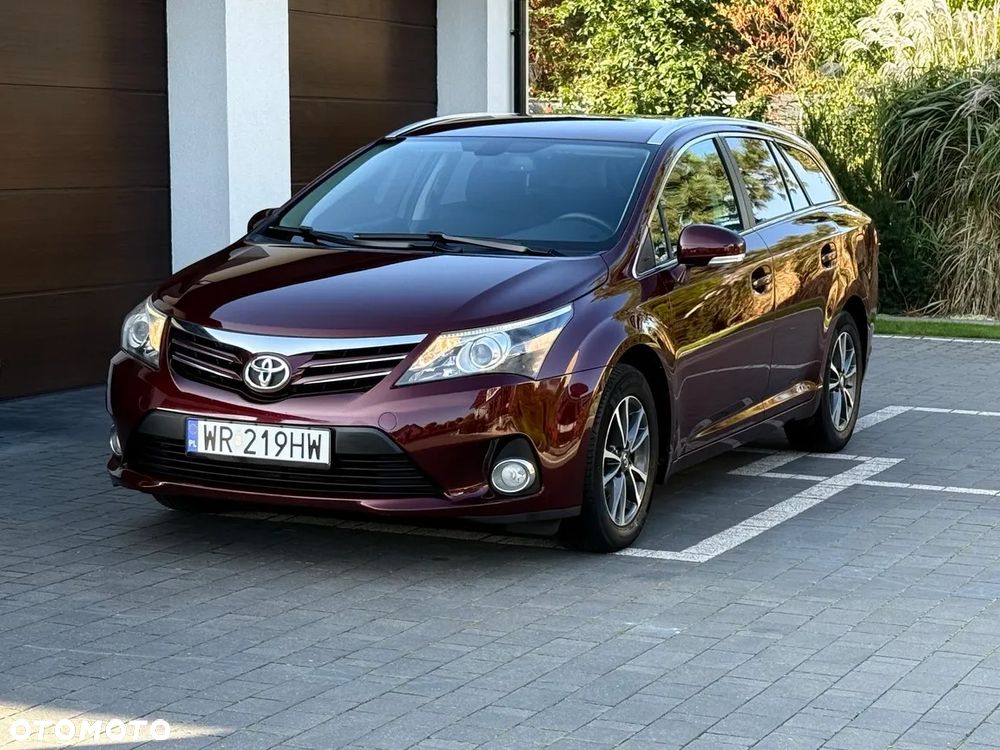 Toyota Avensis 1.8 Sol - 1