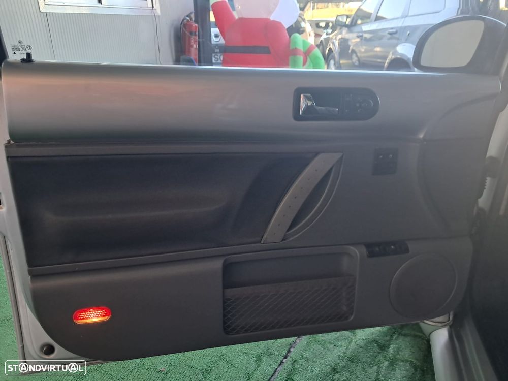 VW New Beetle 1.4 Top - 12