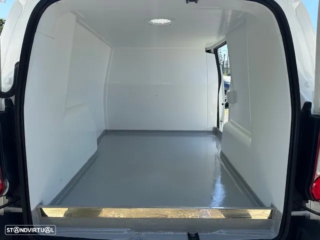 Citroën BERLINGO LONGA ISOTÉRMICA 3 LUG. - 2