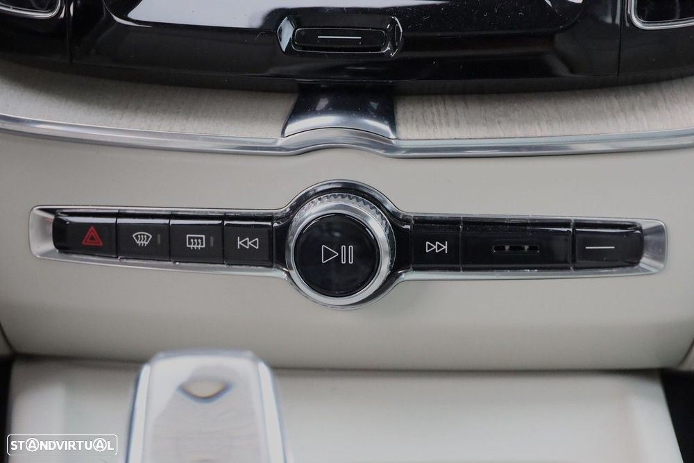 Volvo XC 60 2.0 T6 PHEV Inscription AWD - 18