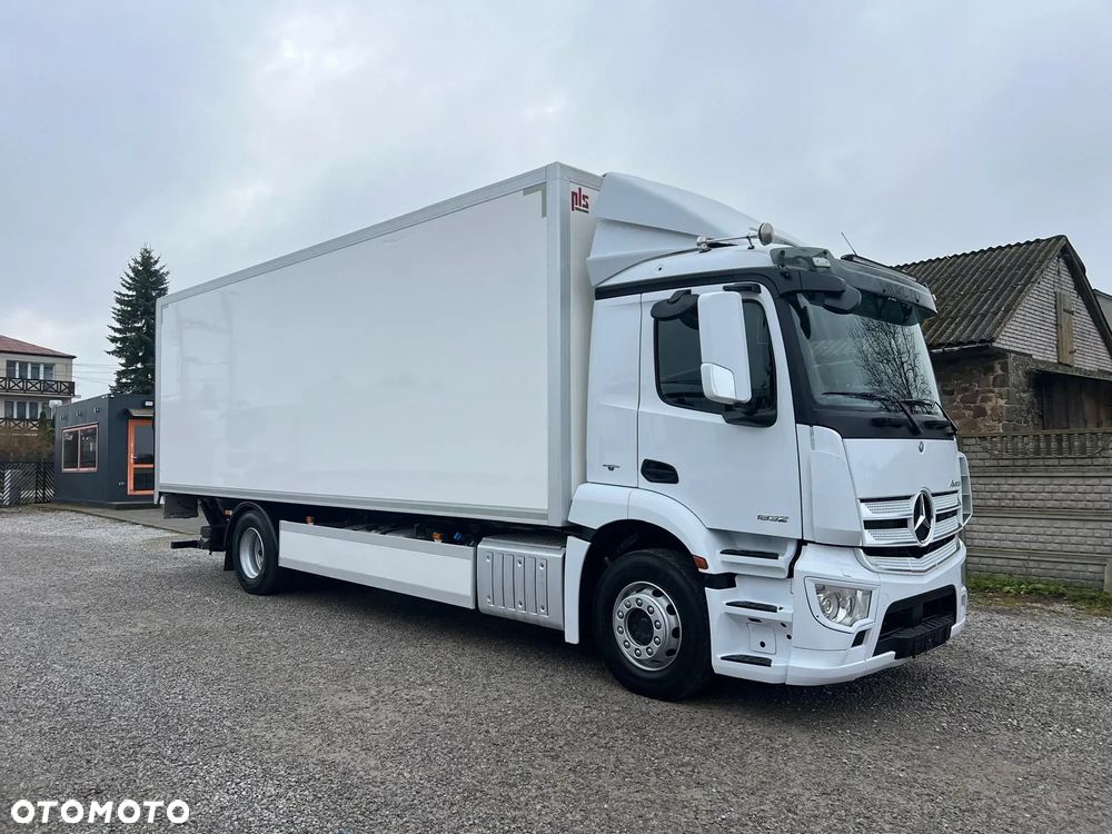 Mercedes-Benz Antos 1832 / Izoterma / Euro 6 / Winda / - 2