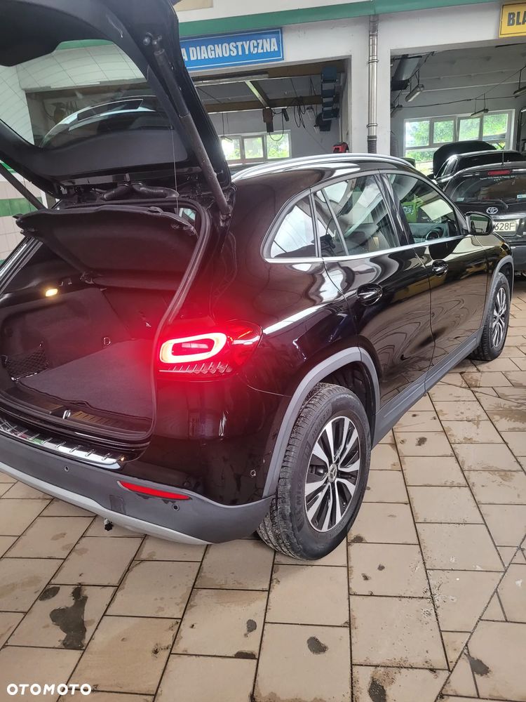 Mercedes-Benz GLA 200 - 16
