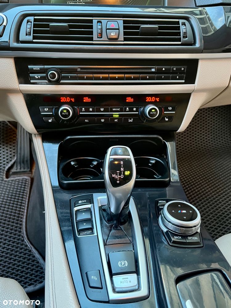 BMW Seria 5 520d - 15