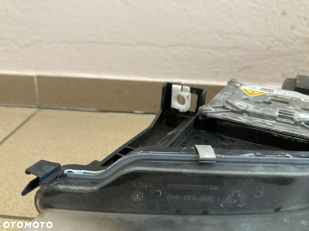 Reflektor przód lampa prawa przednia BMW M6 Xenon A87176714-07 030123828200 130732915301 - 3