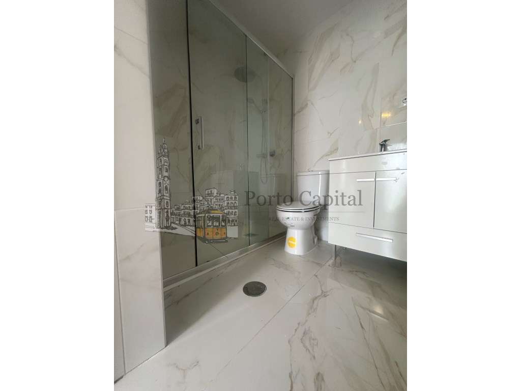 Simpática Moradia Térrea Renovada- Excelente para Investimento - Grande imagem: 4/27