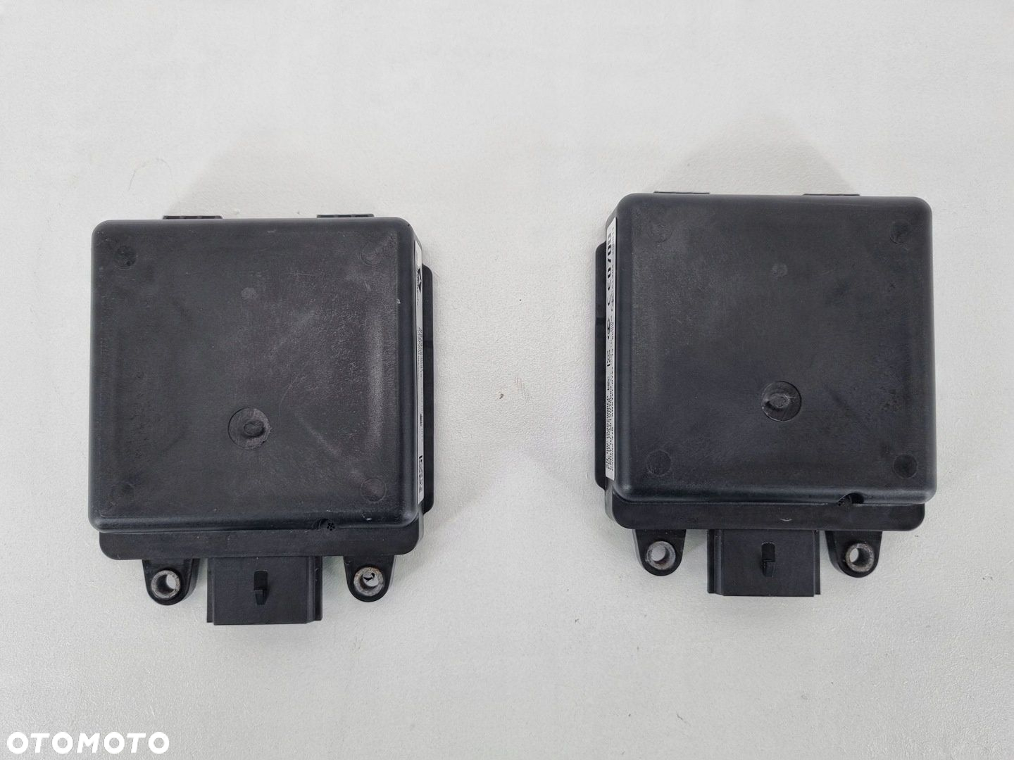 jeep grand cherokee wk2 RADAR MARTWEGO POLA 68137930AL - 3