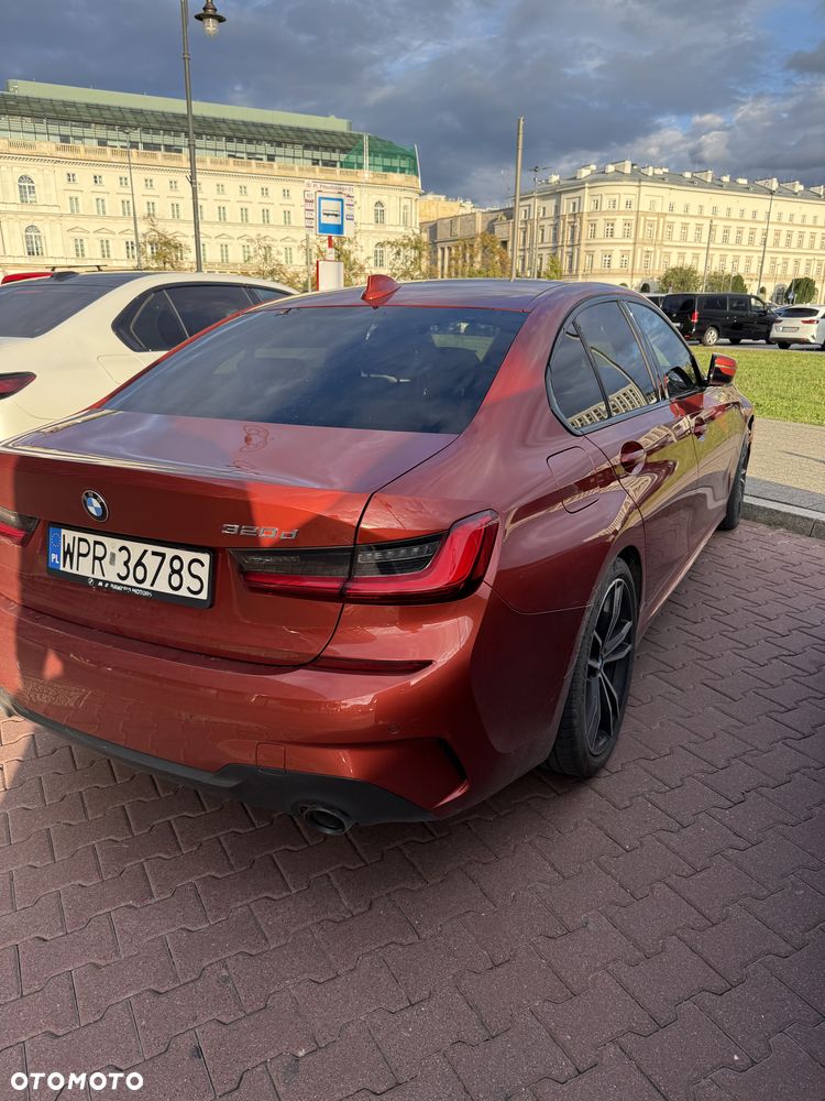 BMW Seria 3 320d M Sport - 9