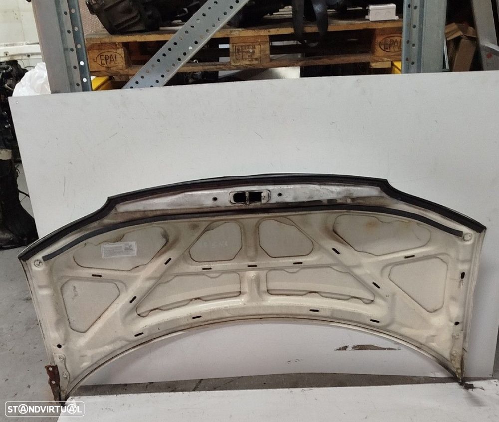 Capot Nissan Vanette Cargo Caixa (Hc 23) - 1