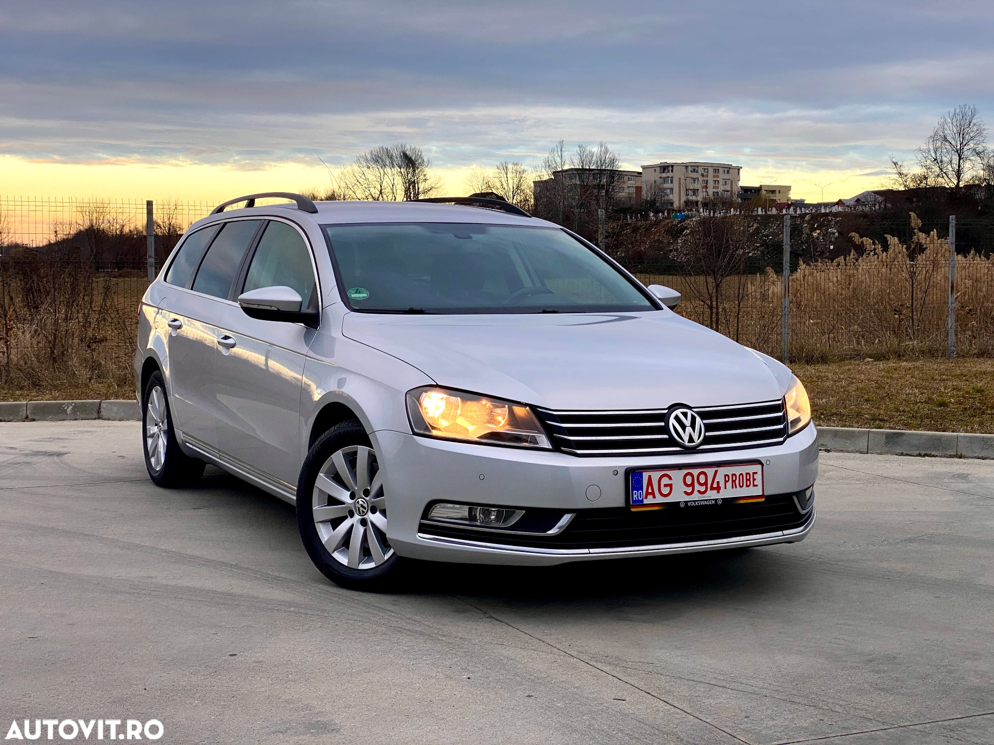 Volkswagen Passat Variant 2.0 Blue TDI DSG SCR Comfortline - 26