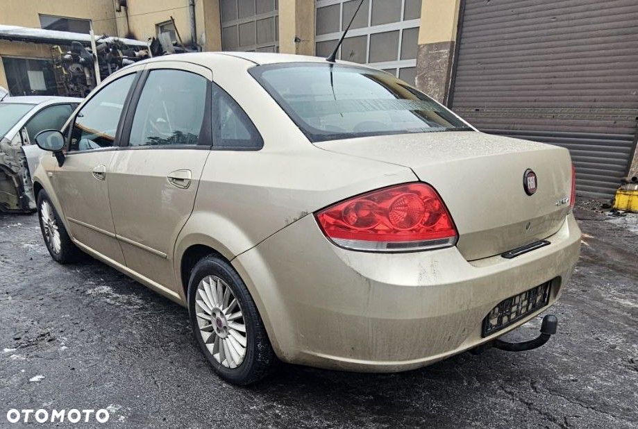 Fiat Linea 1,4 B 57kW / 78 KM (kod lak: 261) pojazd na części: maska, zderzak, drzwi, szyby, lusterka, chłodnica... - 16