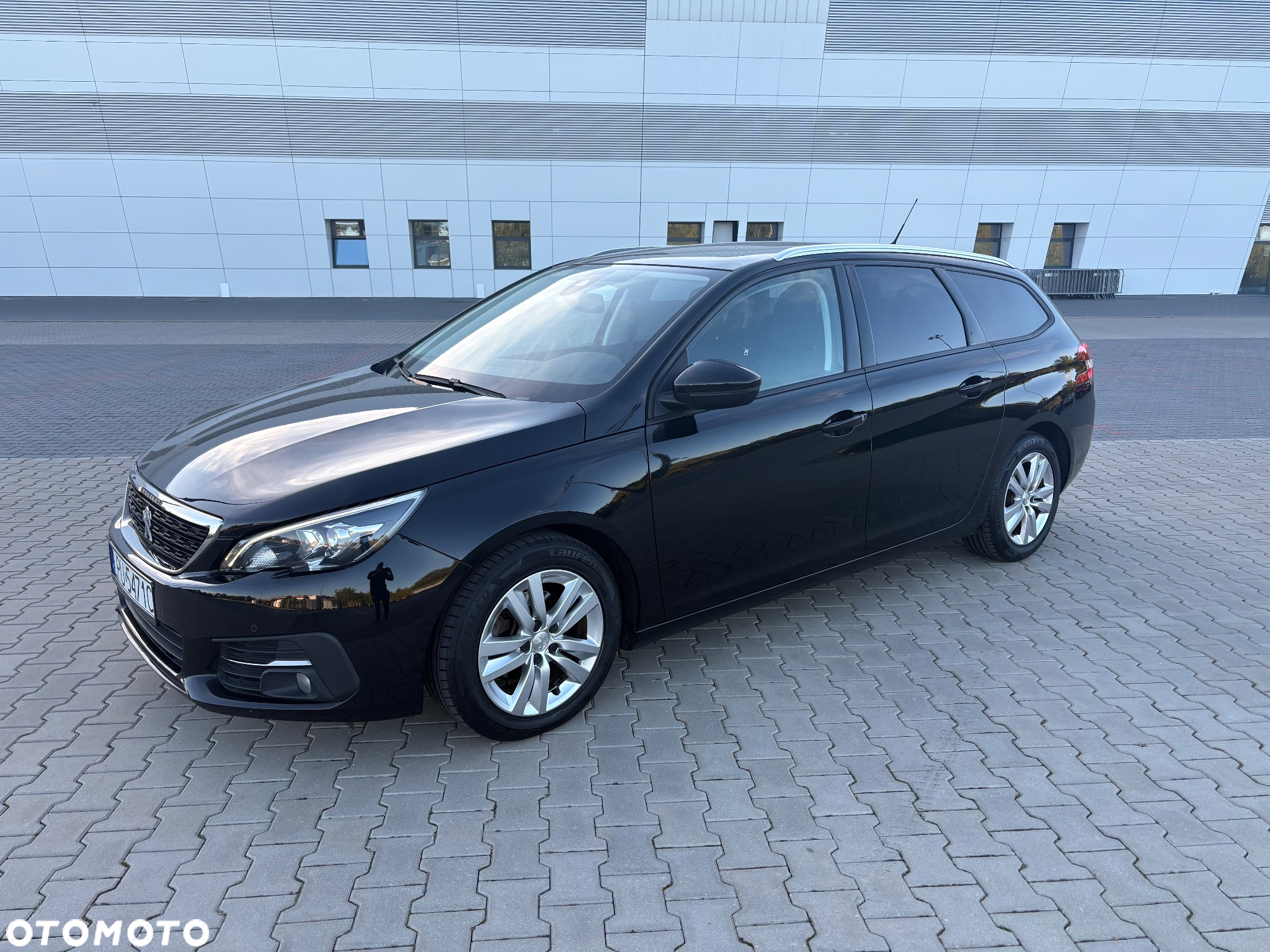 Peugeot 308 1.6 BlueHDi Business Line S&S - 4