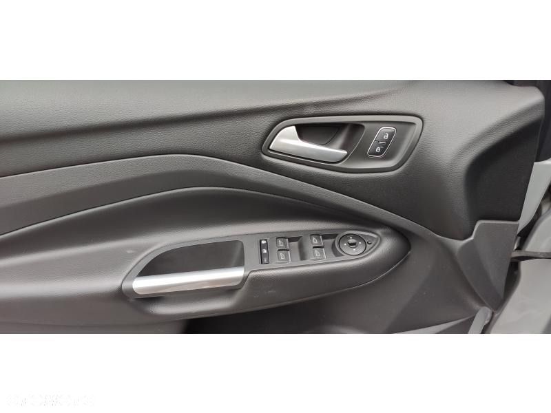 Ford Kuga 2.0 TDCi AWD Titanium - 31