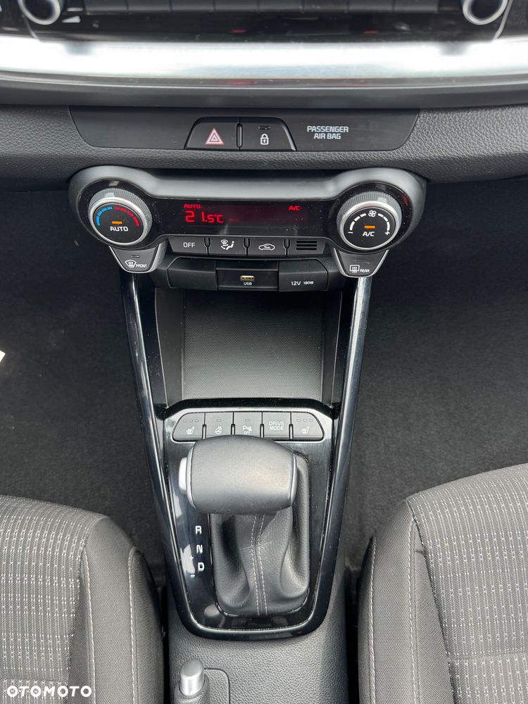 Kia Stonic - 25