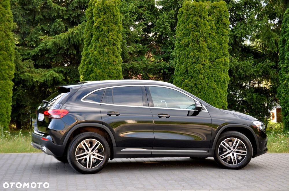 Mercedes-Benz GLA - 5