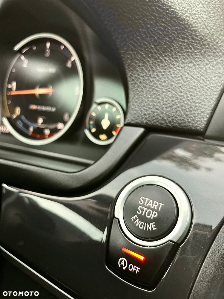 BMW Seria 5 520d xDrive Modern Line - 36