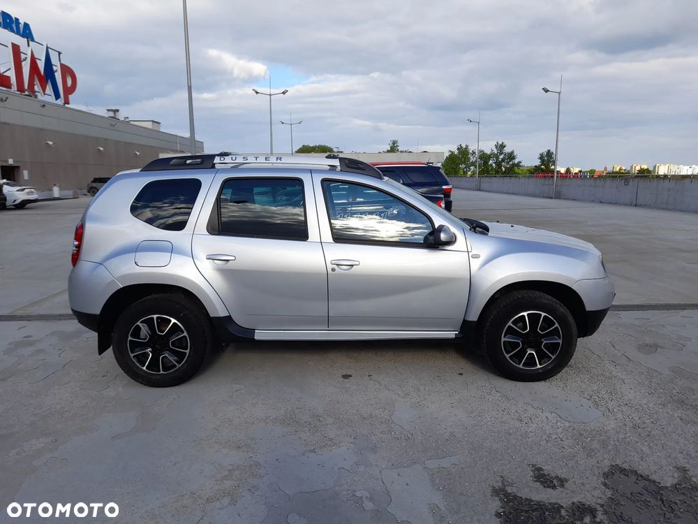 Dacia Duster 1.2 TCe Celebration 4x4 S&S EU6 - 9