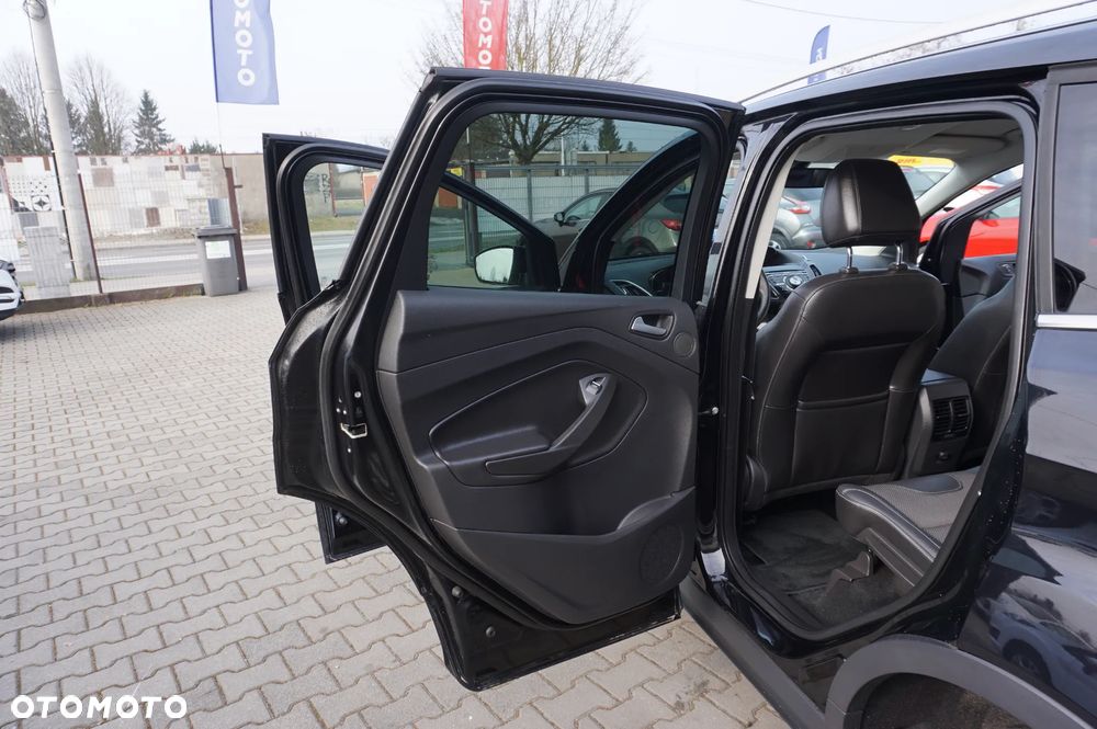 Ford Kuga 2.0 TDCi 2x4 Titanium - 22