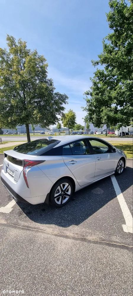 Toyota Prius - 3