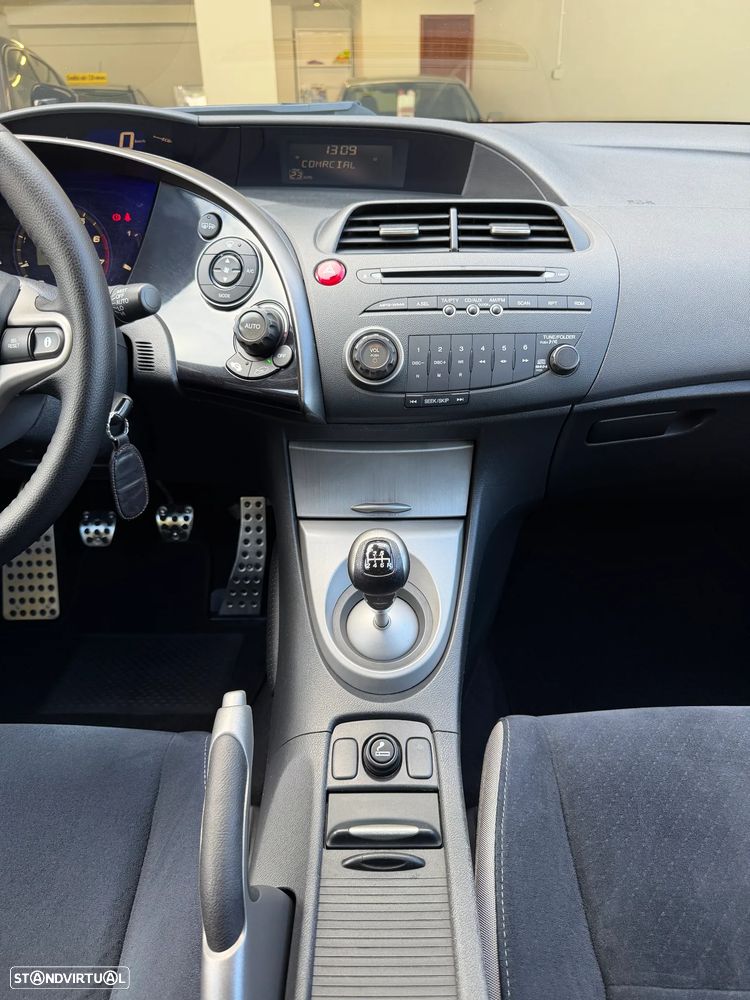 Honda Civic 1.4 Sport - 18