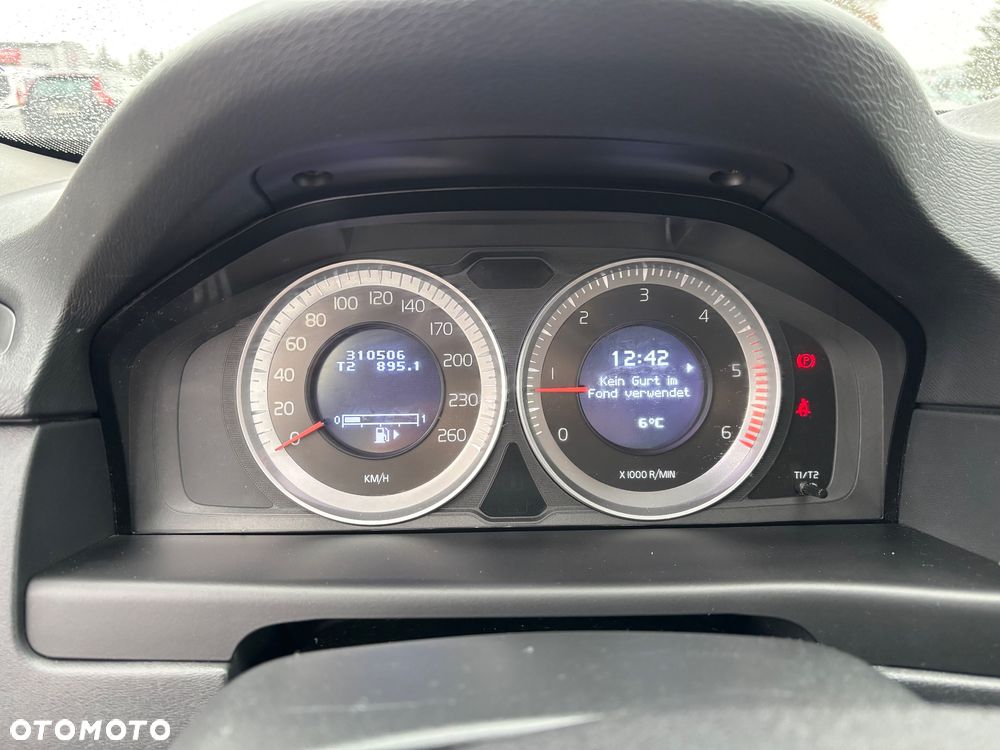 Volvo XC 70 D5 AWD Edition Pro - 22