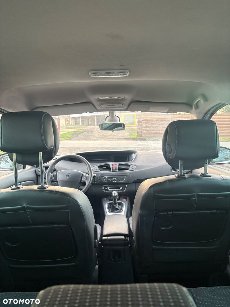Renault Scenic - 8