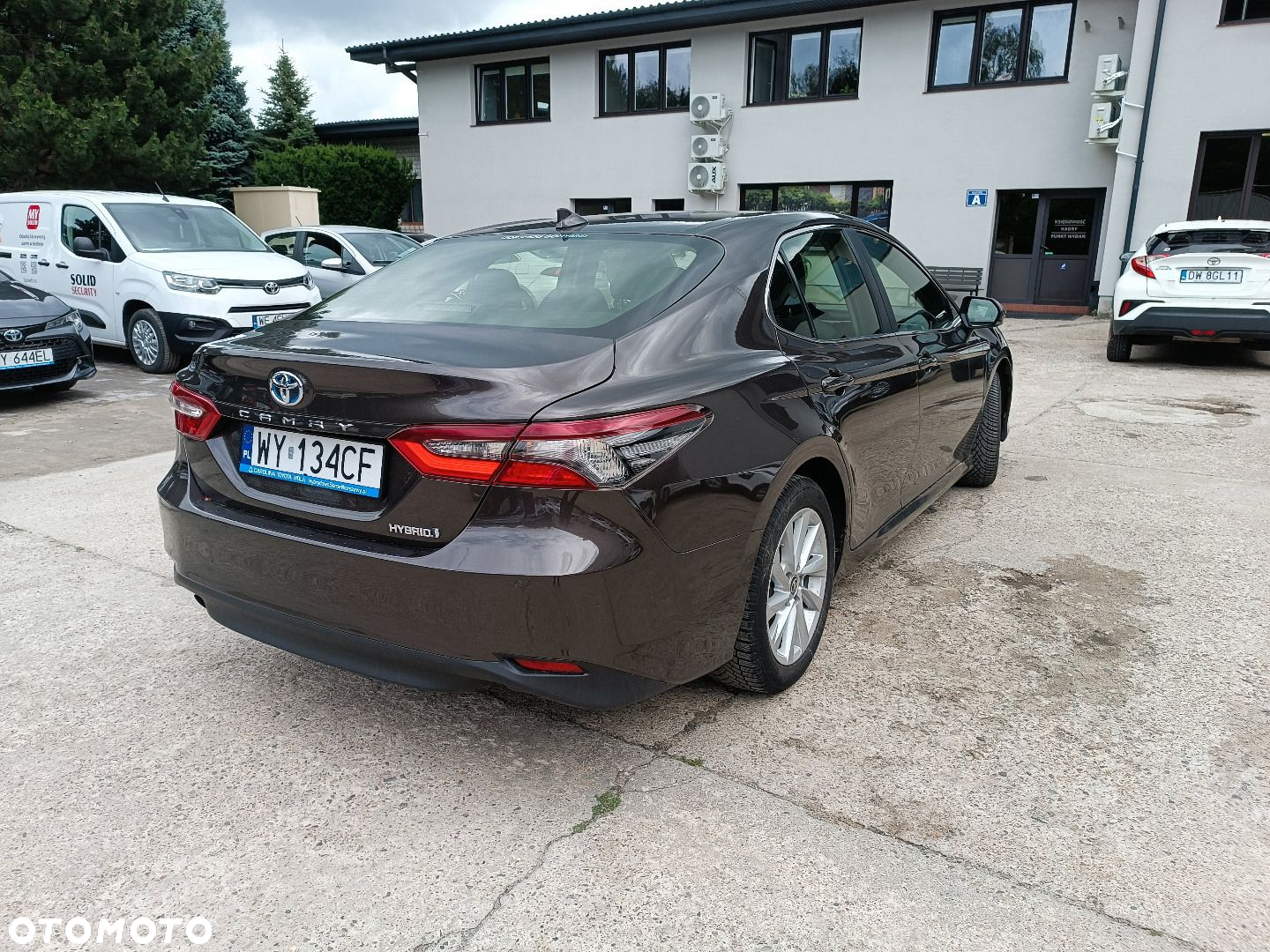 Toyota Camry - 5