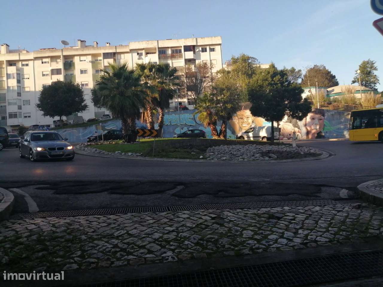 Queluz - Pendão Garagem Box - Grande imagem: 3/23