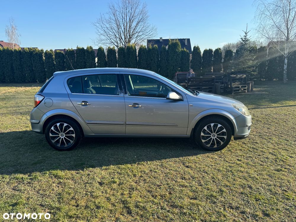 Opel Astra 1.4 Essentia - 3