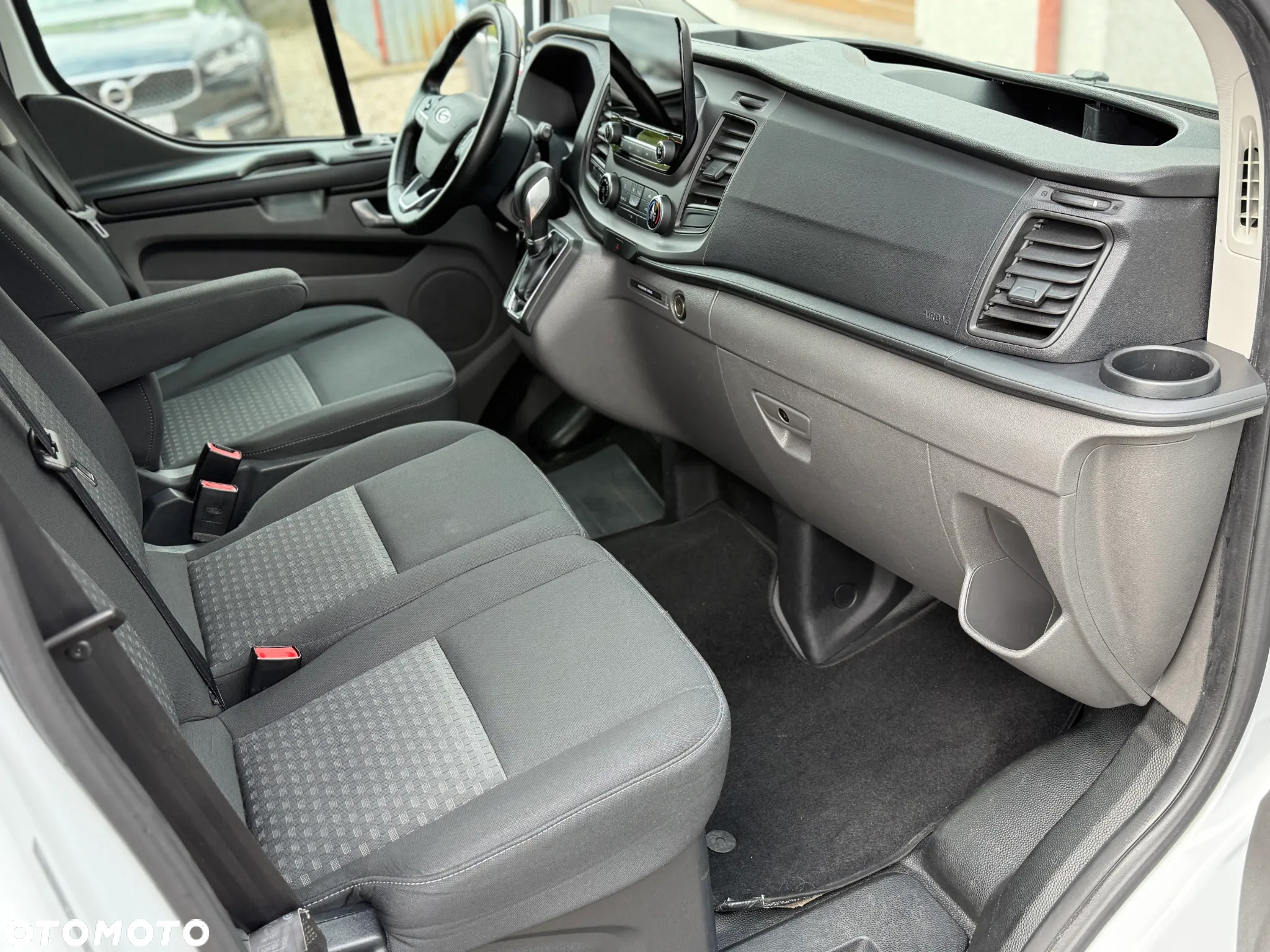 Ford Transit Custom 340 L2H2 VA Autm Nugget Plus - 19