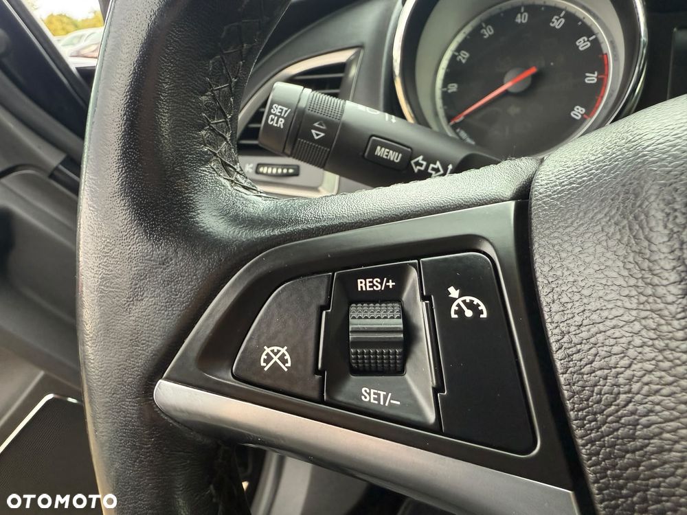 Opel Astra 1.4 Turbo Cosmo - 29