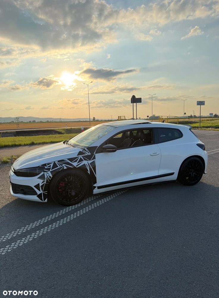 Volkswagen Scirocco - 8