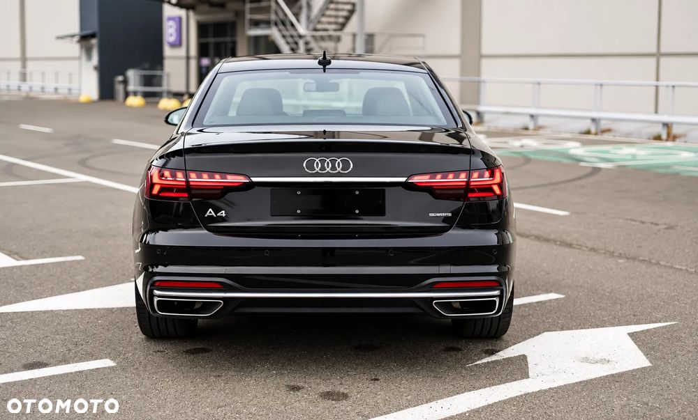 Audi A4 Limousine - 8