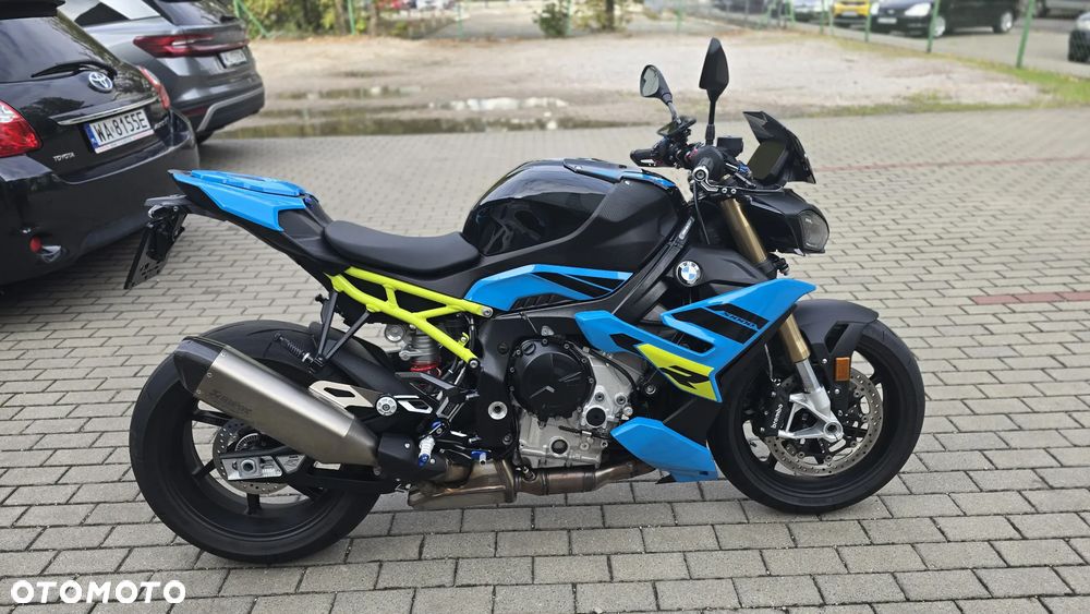 BMW S - 2