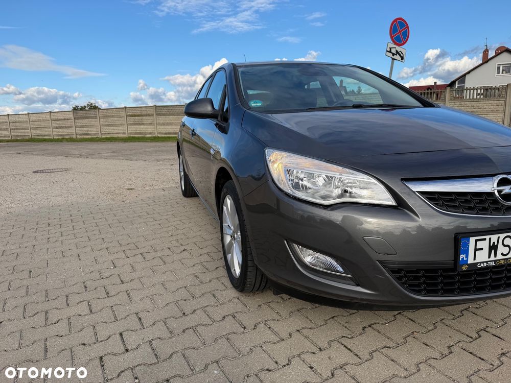 Opel Astra 1.4 Turbo ecoFLEX Start/Stop 150 Jahre - 24