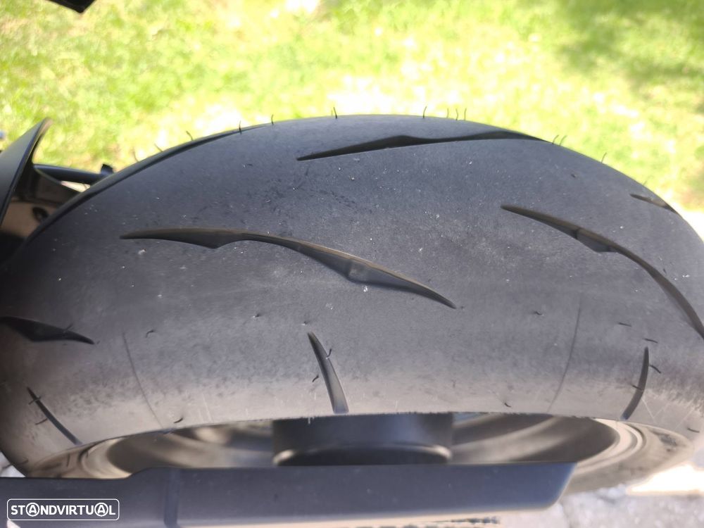 Yamaha R 9 Ediçao 70 anos - 5