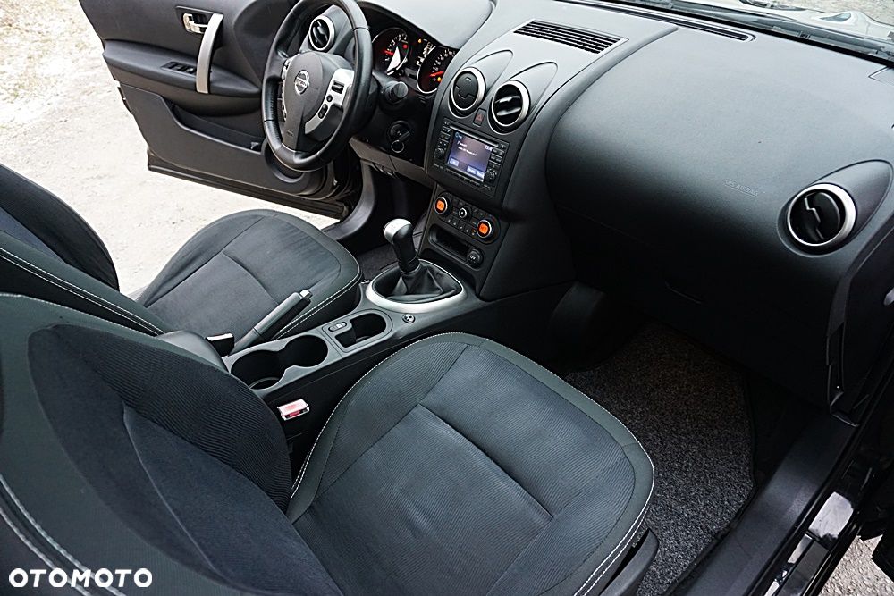 Nissan Qashqai - 22