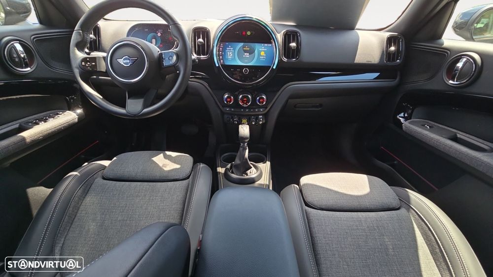 MINI Countryman Cooper SE Premium Classic Auto - 11