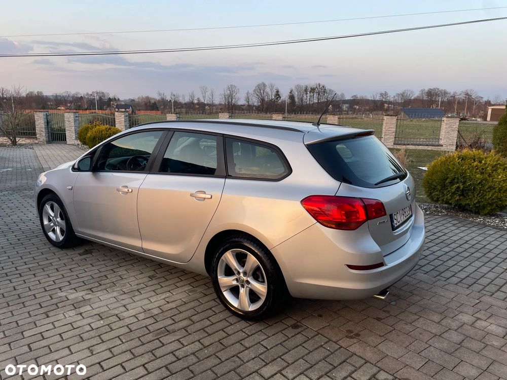 Opel Astra 1.4 Turbo Sport - 4