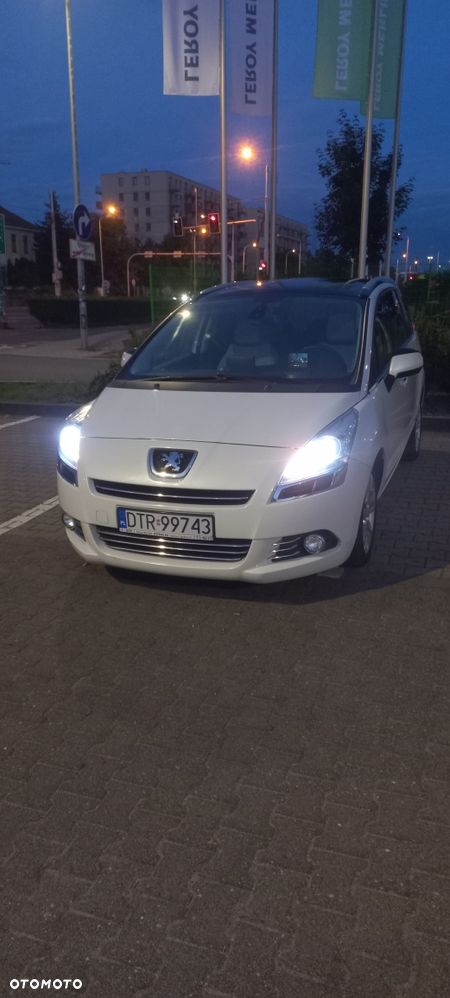Peugeot 5008 - 4