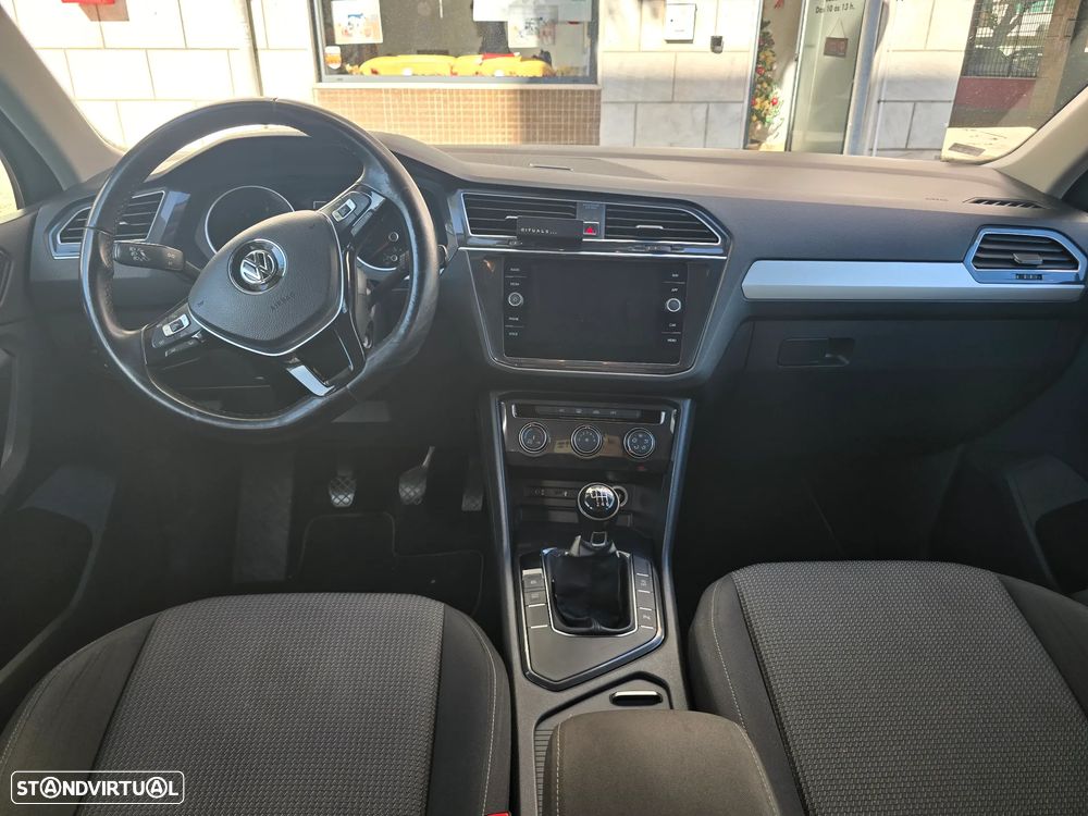 VW Tiguan 1.6 TDI Trendline - 12